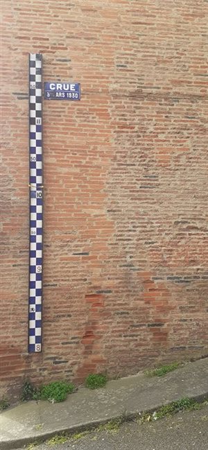 Quai Villebourbon Montauban repere crue 1930
